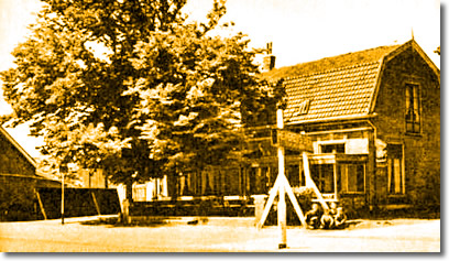 Café de Engel(enbrug) te Lisse rond 1950 Café de Engel(enbrug) te Lisse rond 1950